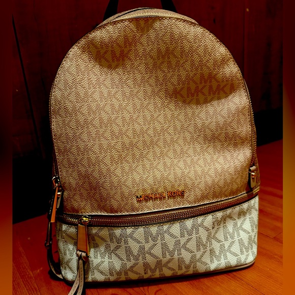 Rhea Medium Color-Block Logo Backpack - Picture 2 of 4